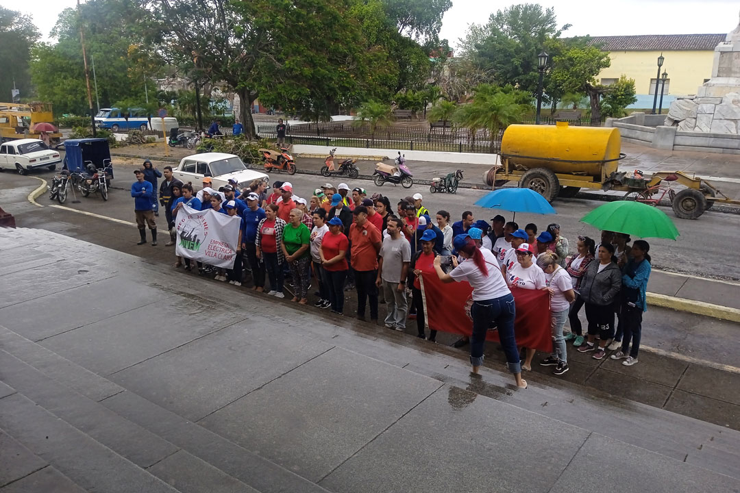 Trabajo voluntario y convocatoria al Primero de Mayo.