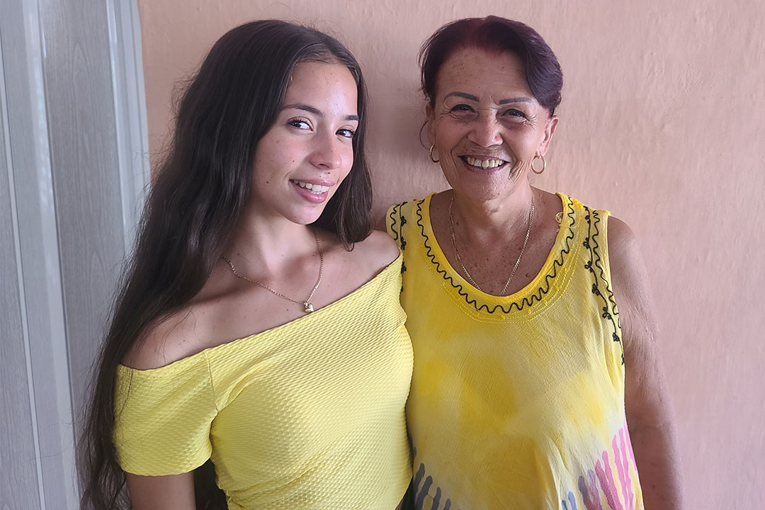 Idalmis Pedrosa y su nieta Valia Rodríguez.