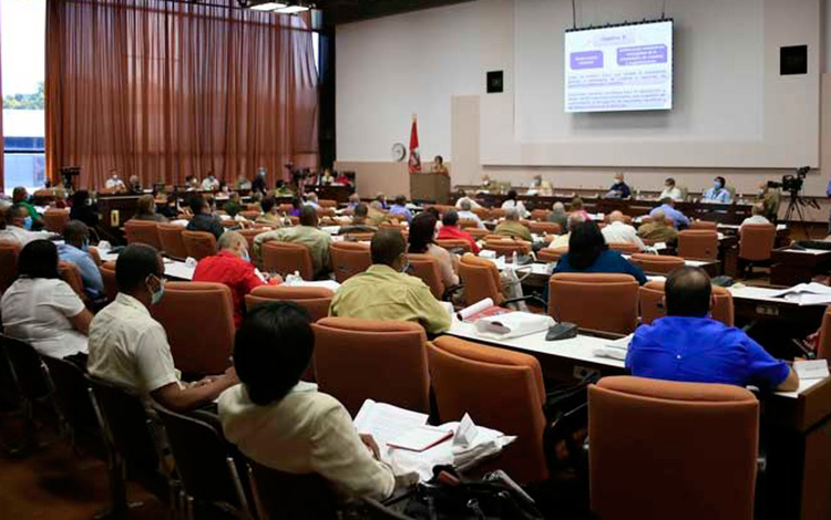 Comisión del  8.º Congreso del Partido Comunista de Cuba el 17 de abril de 2021.