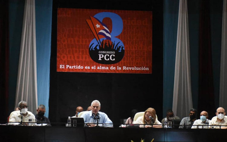 Miguel Dí­az-Canel Bermúdez, primer secretario del Comité Central del Partido, en la Asamblea de Balance del PCC en Villa Clara.