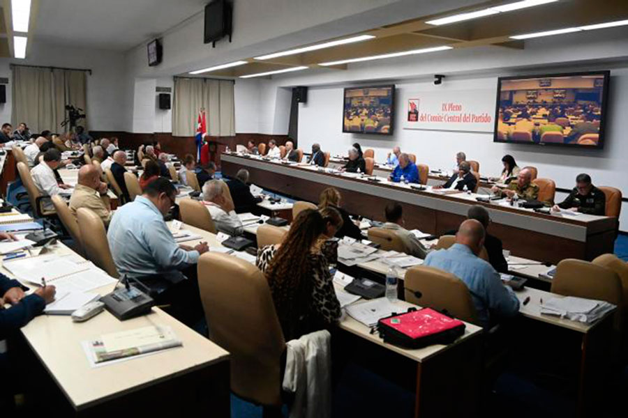 IX Pleno del Comité Central del Partido, en su segunda jornada.