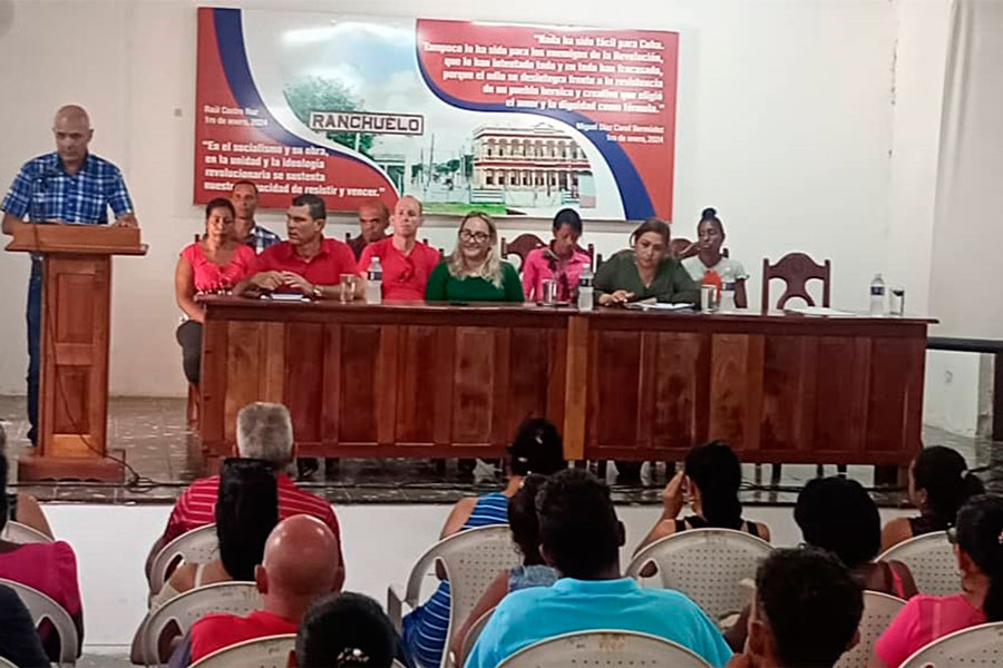 Pleno del Comité Municipal del Partido en Ranchuelo.