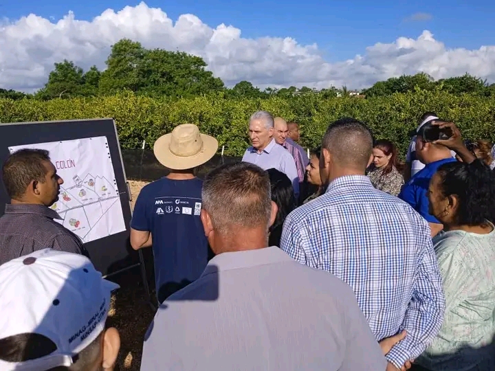 Presidente cubano durante su visita a Remedios