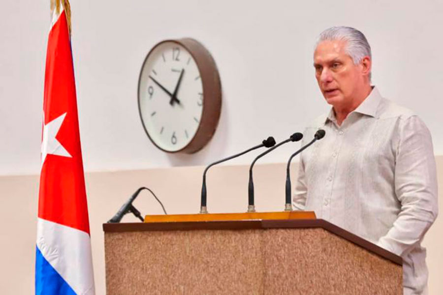 Miguel Díaz-Canel, presidente cubano, pronuncia discurso de clausura en el XXIV Encuentro Internacional de Partidos Comunistas y Obreros. 