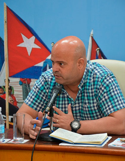 Osnay Miguel Colina, primer secretario del PCC en Villa Clara, interviene en las conclusiones de la visita del Comité Nacional de la UJC a Villa Clara.