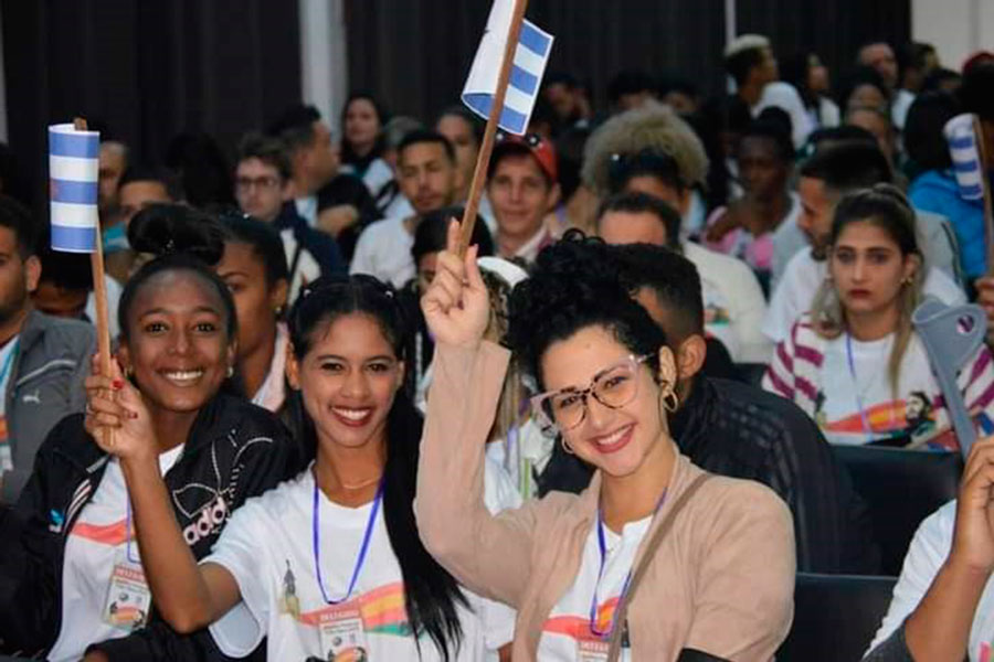 Delegados a la Asamblea Provincial XII Congreso de la UJC en Villa Clara.