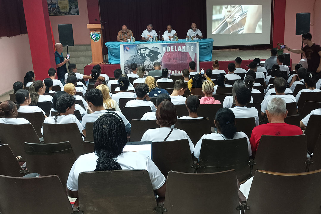 Seminario Nacional para los Cuadros y Administrativos de la Unión de Jóvenes Comunistas (UJC).