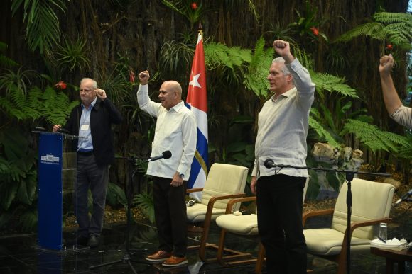 Encuentro del presidente cubano, Miguel Díaz-Canel, con delegados de la IV Asamblea Continental ALBA Movimientos.