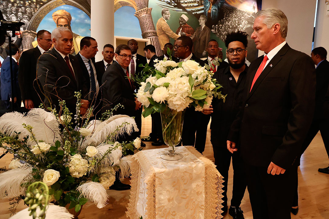 Presidente cubano. Miguel Díaz-Canel, recorre el Memorial y Centro Educativo Malcolm X y Doctora Betty Shabazz.