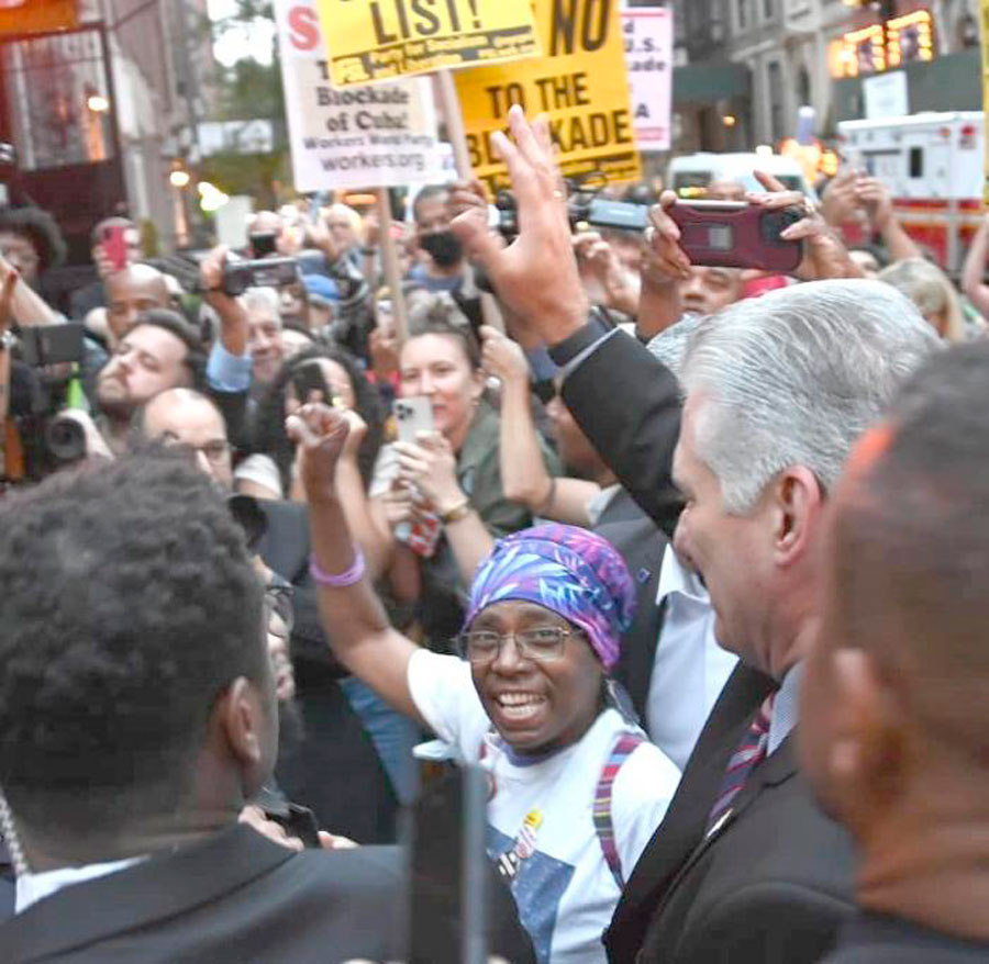 Miguel Díaz-Canel en recorrido por calles de Nueva York.