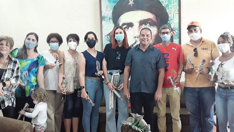 Periodistas villaclareños que laboran en medios nacionales visitan la provincia en la jornada por el Dí­a de la Prensa Cubana.