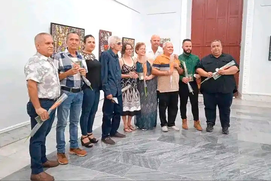 Periodistas ganadores de concursos proviciales.