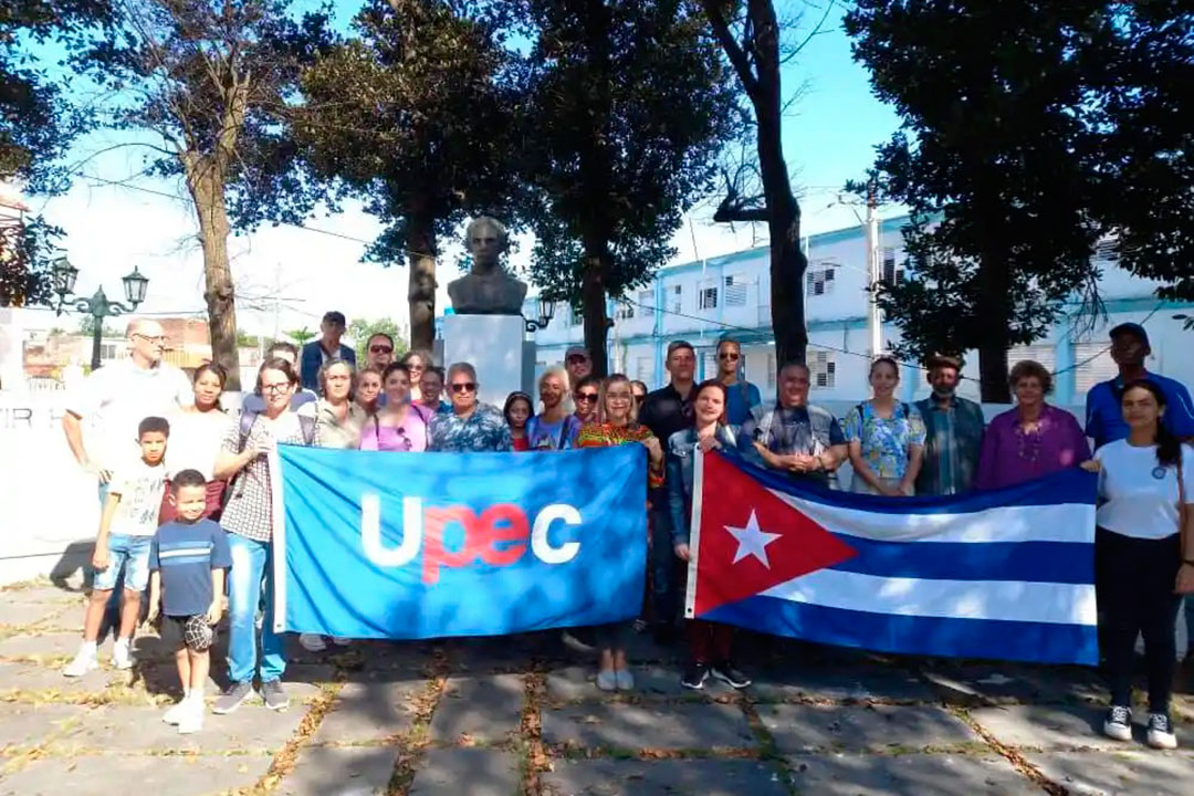 Periodistas villaclareños en el inicio de la jornada por el Día de la Prensa Cubana.