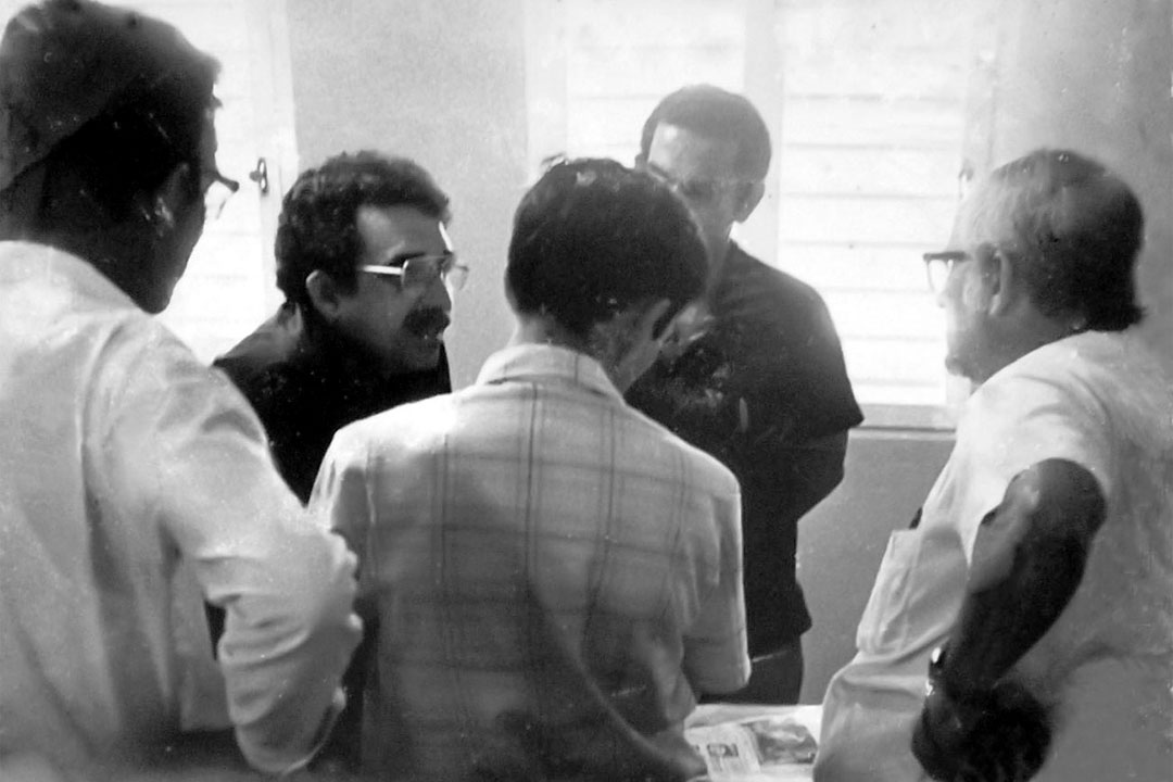 Visita de Gabriel García Márquez al periódico Vanguardia.