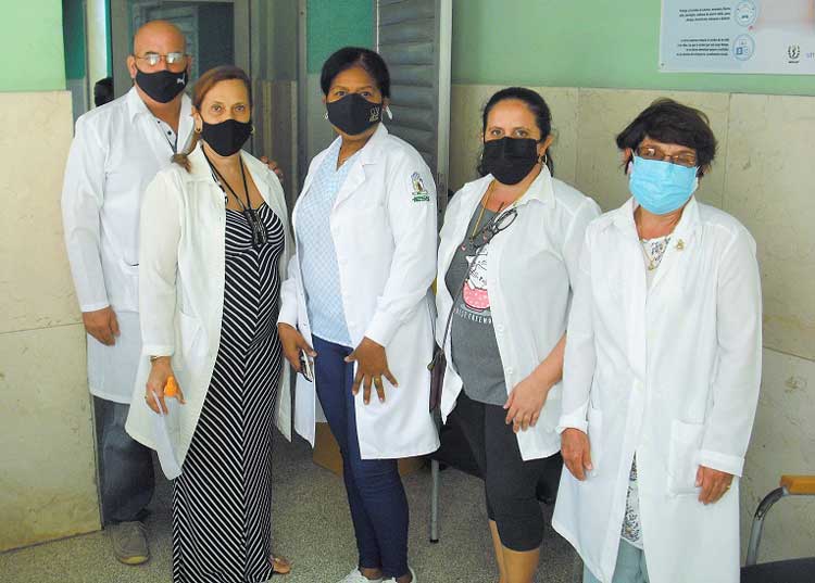 Equipo de neonatologí­a pediátrica del hospital pediátrico de Villa Clara.