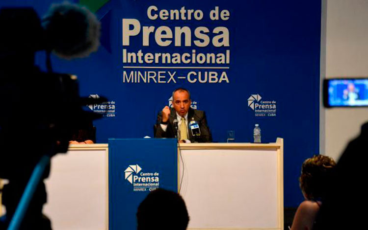  Ernesto Soberón, director general de Asuntos Consulares Cubanos Residentes en el Exterior del Ministerio de Relaciones Exteriores 