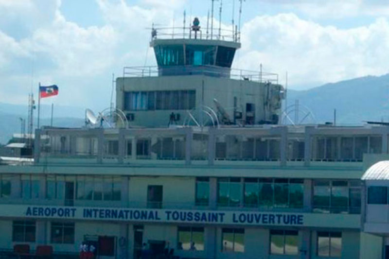 Aeropuerto Internacional Toussaint Louverturem de Haití.