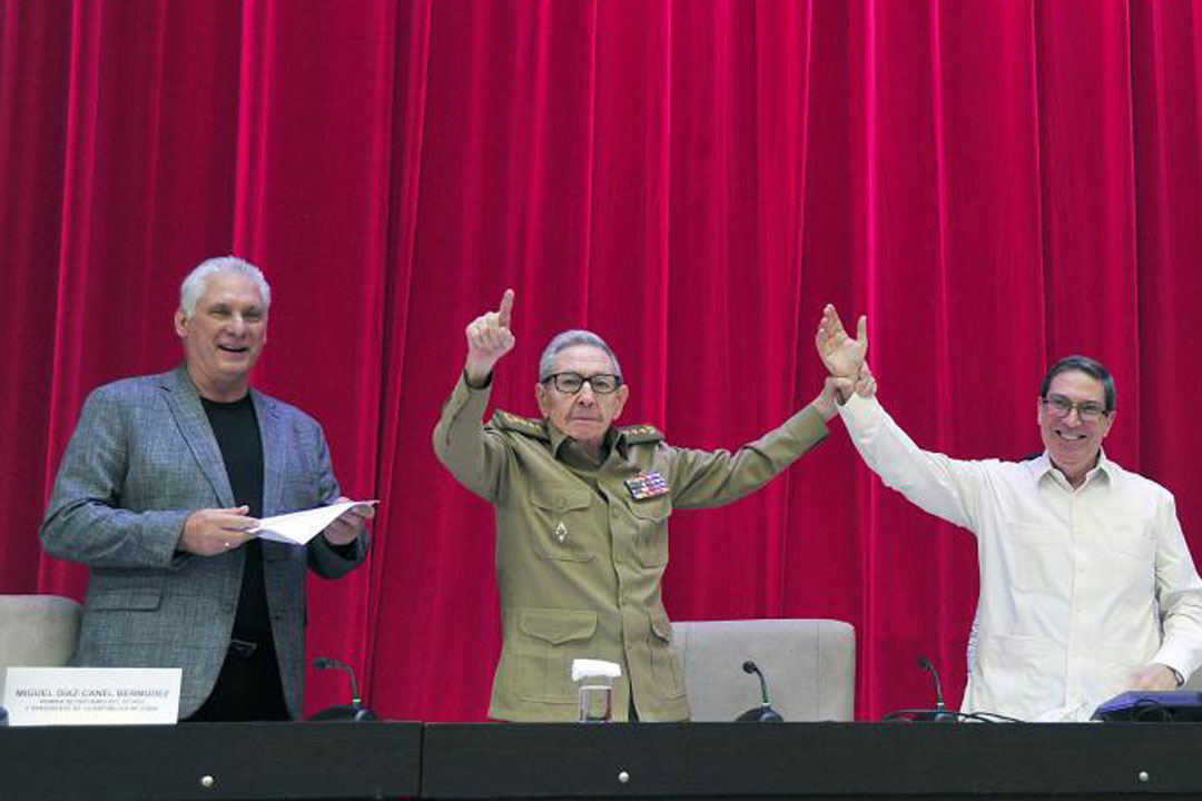  Miguel Díaz-Canel, Raúl Castro y Bruno Rodríguez