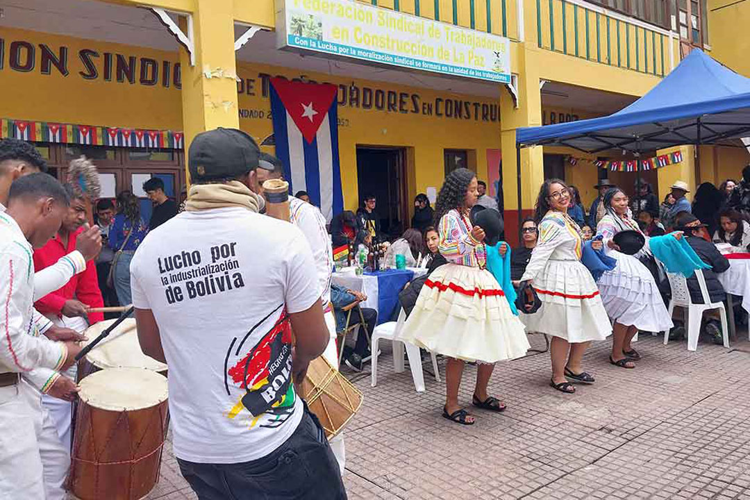 Reunión de solidaridad con Cuba