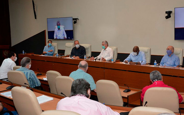 Reunión de análisis de la COVID-19 en Cuba, encabezada por el presidente, Miguel Díaz-Canel.