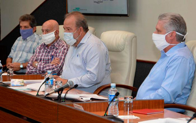 Presidente cubano, Miguel Díaz-Canel; primer ministro, Manuel Marrero Cruz, y segundo secretario del PCC, José Ramón Machado Ventura.