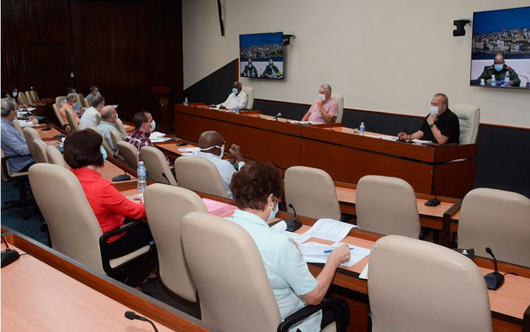Reunión de análisis de la COVID-19 en Cuba, encabezada por el presidente, Miguel Díaz-Canel.