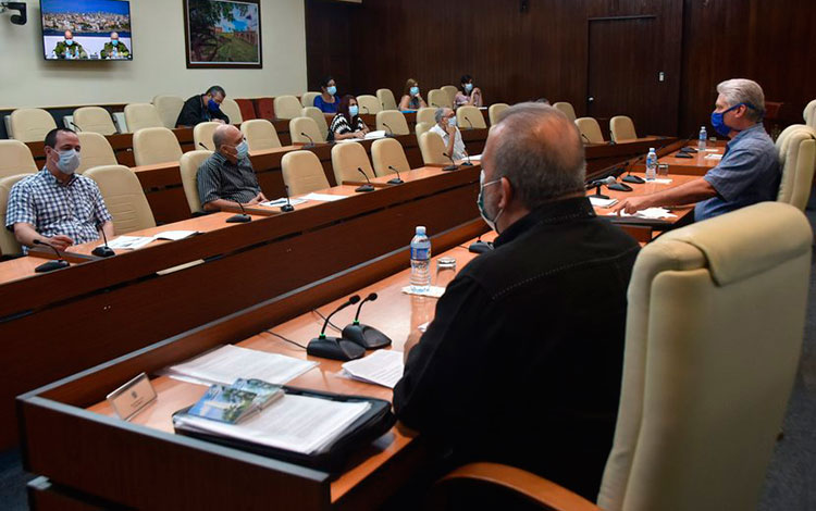 Reunión de análisis de la COVID-19 en Cuba, encabezada por el presidente, Miguel Díaz-Canel.