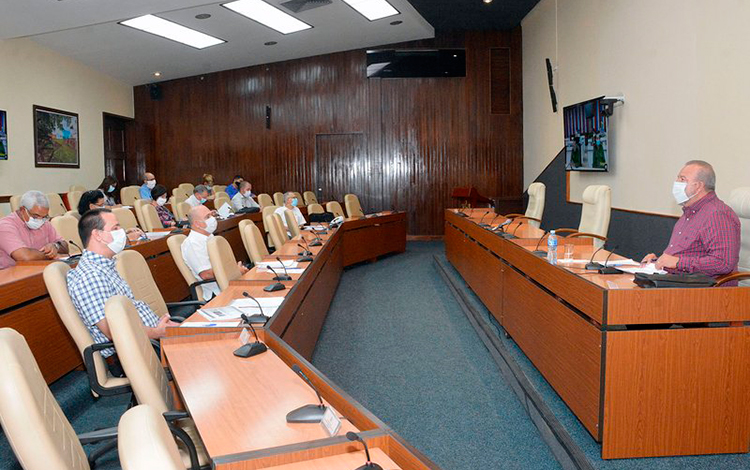 Reunión de análisis de la COVID-19,presidida por el primer ministro de Cuba, Manuel Marrero Cruz, el 8 de agosto de 2020.