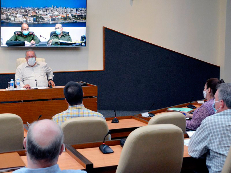 Reunión de análisis de la COVID-19 en Cuba, encabezada por el primer ministro, Manuel Marrero Cruz.