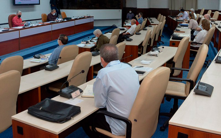 Reunión de análisis de la COVID-19 en Cuba, encabezada por el presidente, Miguel Díaz-Canel, el 26 de septiembre de 2020.