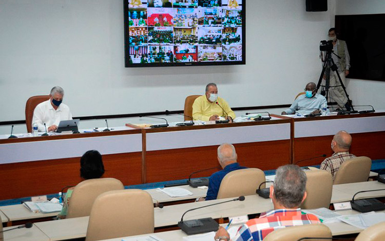 Reunión de análisis de la COVID-19 en Cuba, encabezada por el presidente, Miguel Díaz-Canel, el 9 de octubre de 2020.