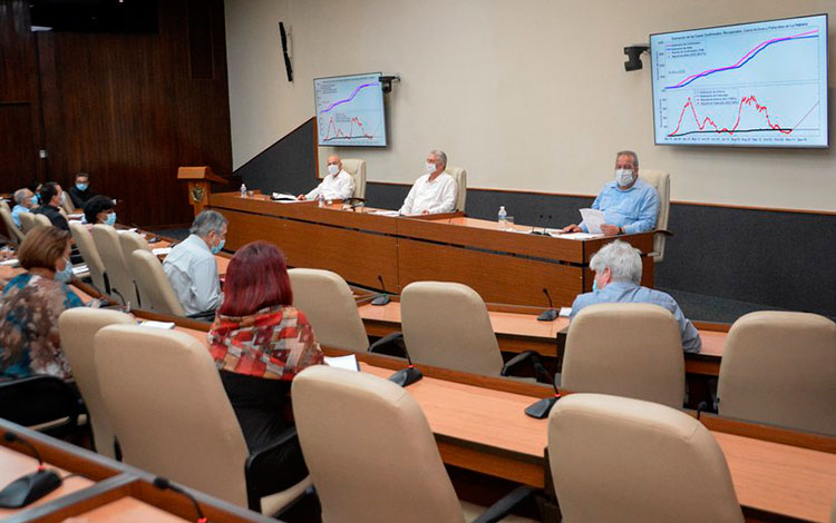 Reunión de análisis de la COVID-19 en Cuba, encabezada por el presidente, Miguel Díaz-Canel, el 19 de noviembre de 2020..