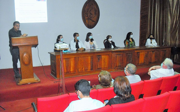 Dr. Frank Quintana Gómez participa en la  XIV Jornada de Pediatría en Villa Clara.
