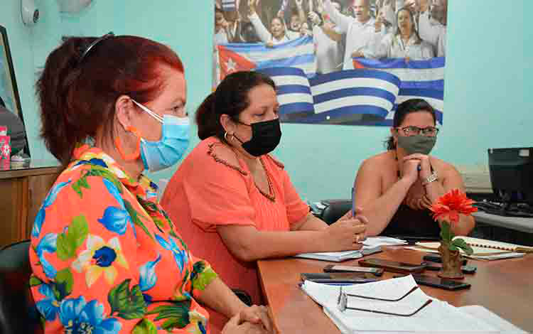 Conferencia de prensa sobre la llegada a Villa Clara del candidato vacunal Abdala, para el personal de la Salud. Conferencia de prensa sobre la llegada a Villa Clara del candidato vacunal Abdala, para el personal de la Salud.