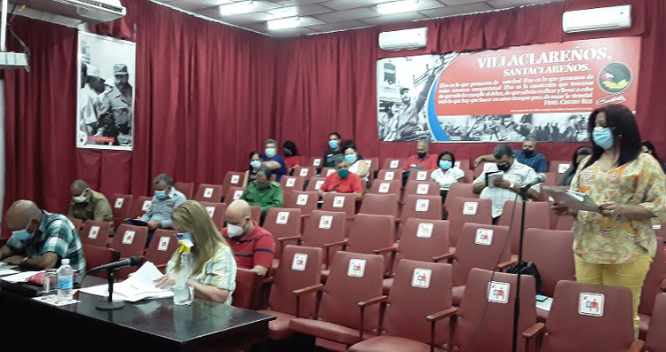 Reunión del Grupo Temporal de Trabajo  para el enfrentamiento al nuevo coronavirus en Villa Clara.