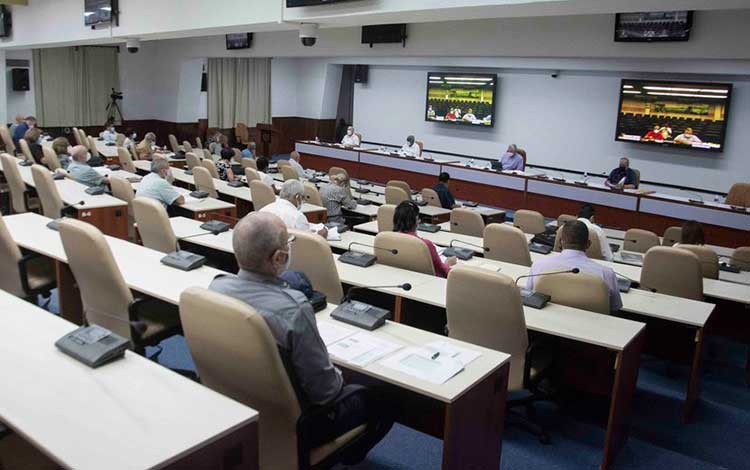 Reunión del grupo de trabajo para el enfrentamiento y control de la COVID-19.