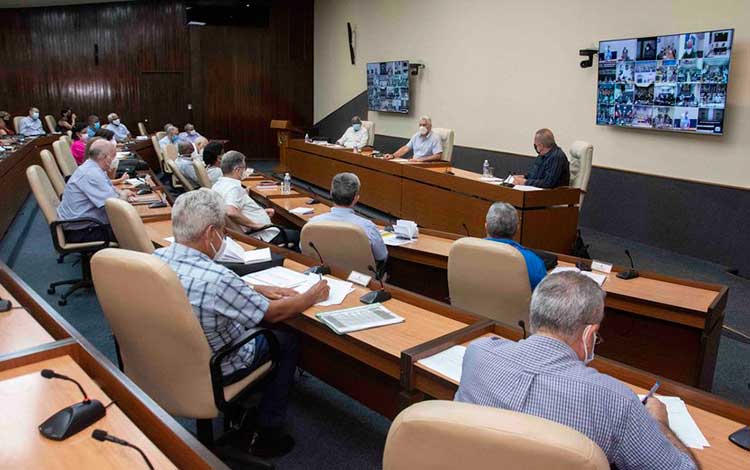 Reunión grupo temporal de trabajo para el enfrentamiento a la COVID-19, el 3 de agosto de 2021.