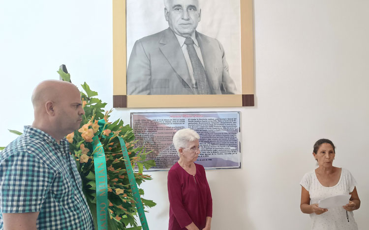  homenaje a Arnaldo Milián Castro en el aniversario 39 de su fallecimiento.