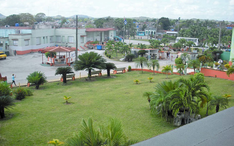 íreas verdes del hospital militar Comandante Manuel Fajardo Rivero, en Santa Clara.