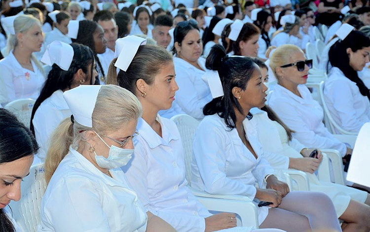 Nuevos graduados de la Universidad Médica de Villa Clara.