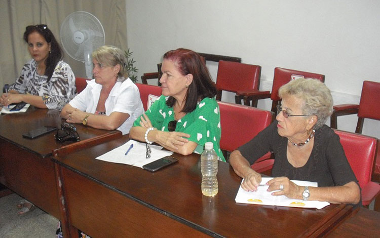 Sesión del Consejo de Salud en Villa Clara.