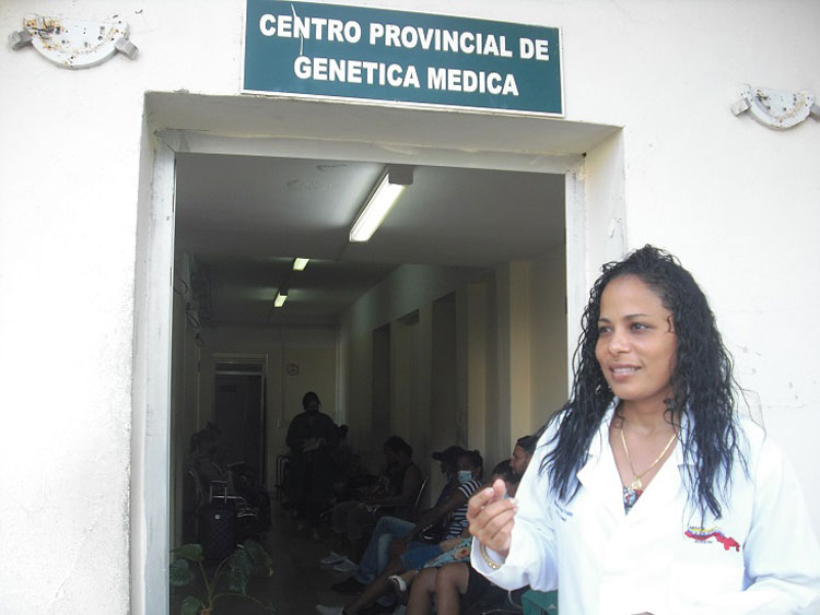 Dra. Liset Lara Ofarrill, al frente del Departamento Provincial de Genética Médica de Villa Clara.