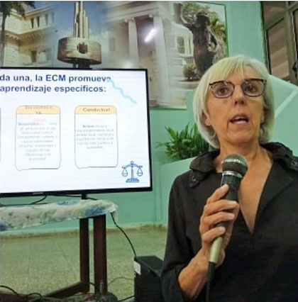 Dra. Marí­a Jesús Enguí­danos Floreani, coordinadora de escuelas asociadas a la Unesco en la comunidad autónoma de Galicia
