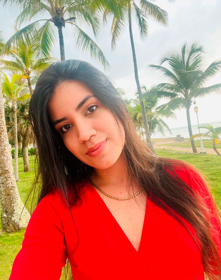 Mery Karla Satorre Ley, graduada integral de Estomatología.