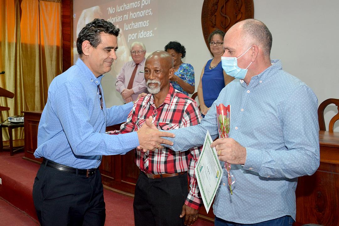 Acto de entrega de los premios provinciales de Salud.