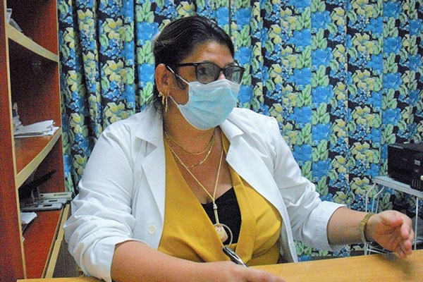 Dra. Isdeky Milián Espinosa, directora del hospital materno Mariana Grajales.