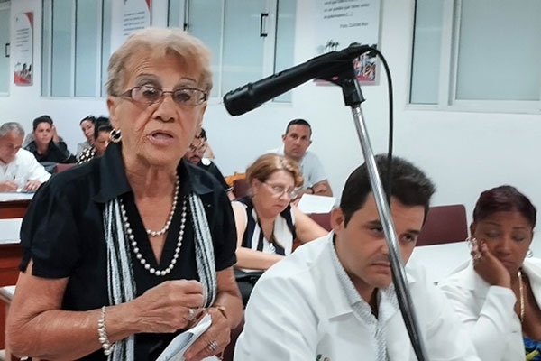 Marta Cárdenas Yánez, representante del Ministerio de Educación.