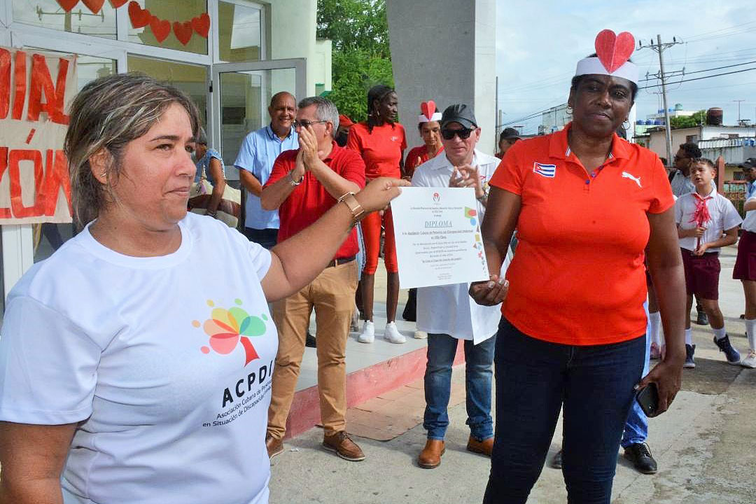 Reconocimiento del Inder Provincial a la Asociación Cubana de Personas en situación de Discapacidad Intelectual (ACPDI).