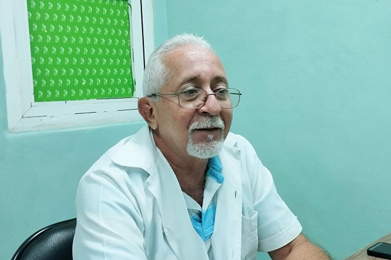 Dr. Fernando Machado Rojas.