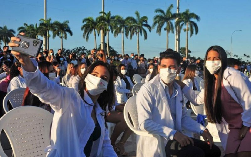 Graduación de Ciencias Médicas.